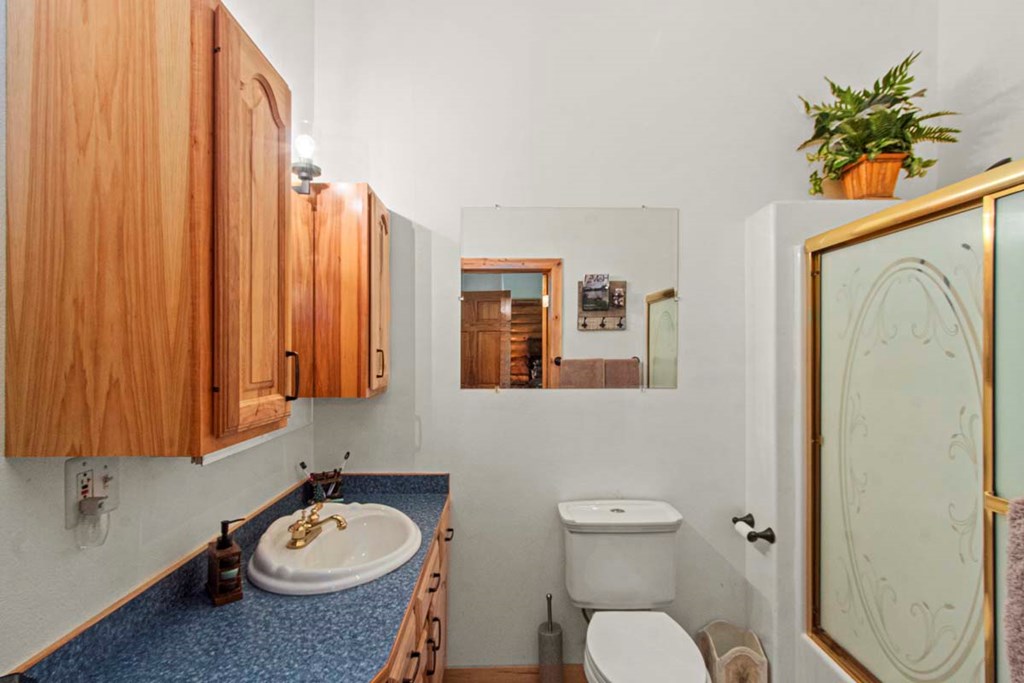 1650 Crown Point Parkway Cascade, ID 83611 - Photo 17 of 40 Mountain Views While Doing the Dishes