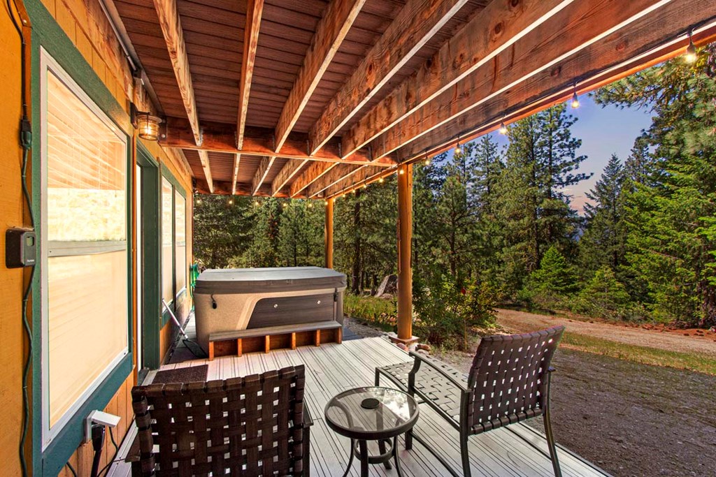 1650 Crown Point Parkway Cascade, ID 83611 - Photo 27 of 40 Games & More