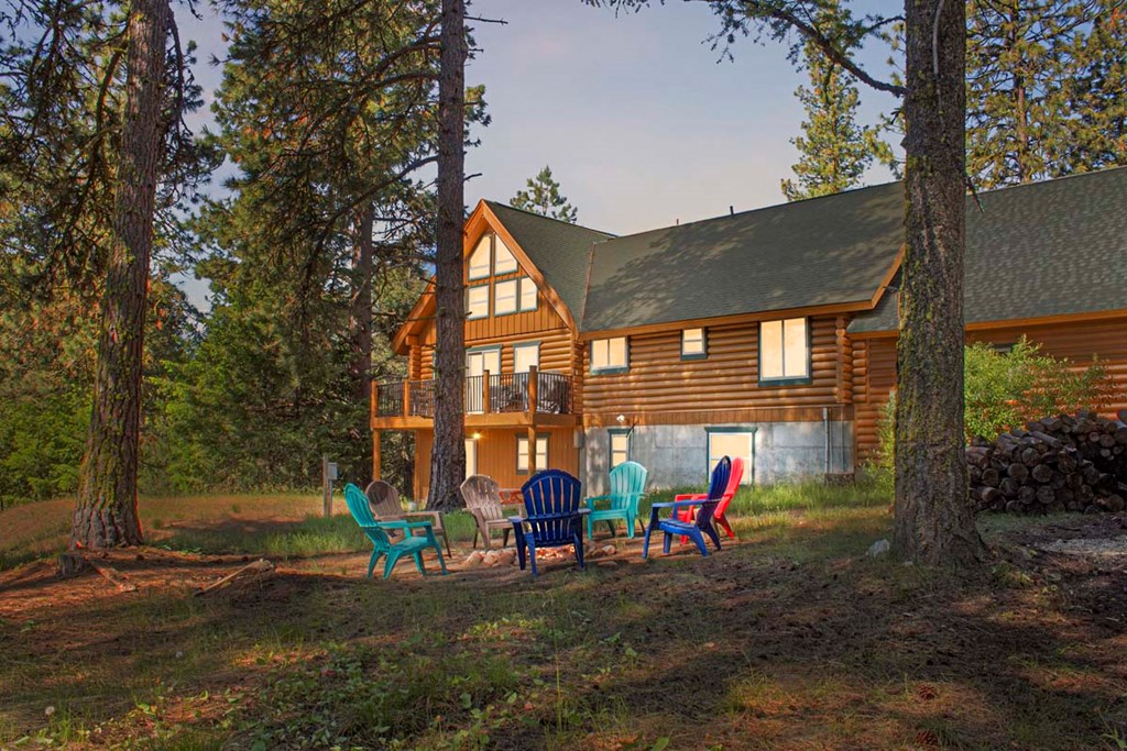 1650 Crown Point Parkway Cascade, ID 83611 - Photo 33 of 40 Laundry Room