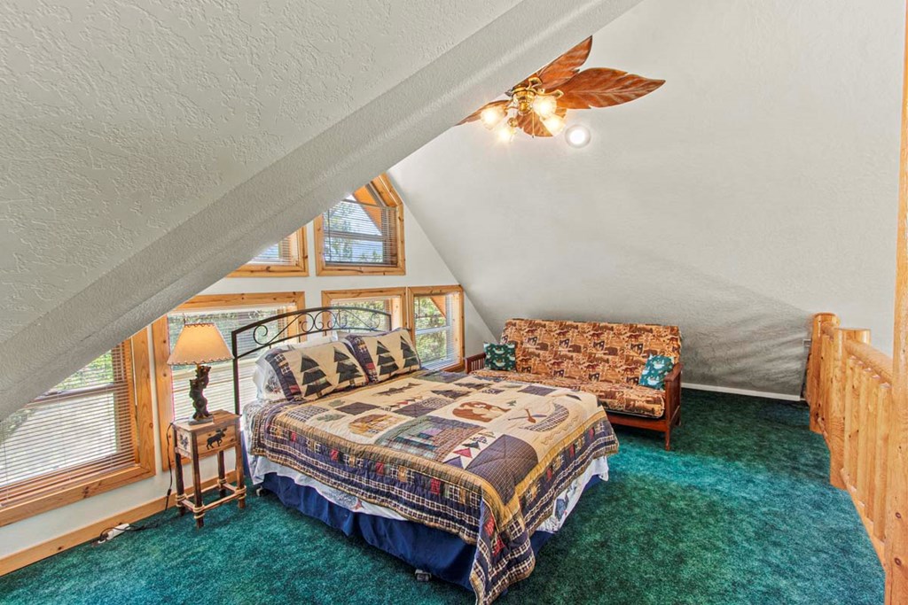 1650 Crown Point Parkway Cascade, ID 83611 - Photo 9 of 40 Views of the Mountains in the East