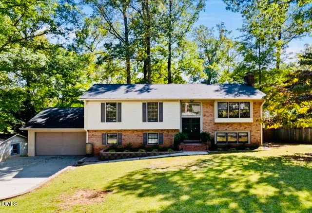 $3,050 | 702 Delmar Road, Cary, NC 27511