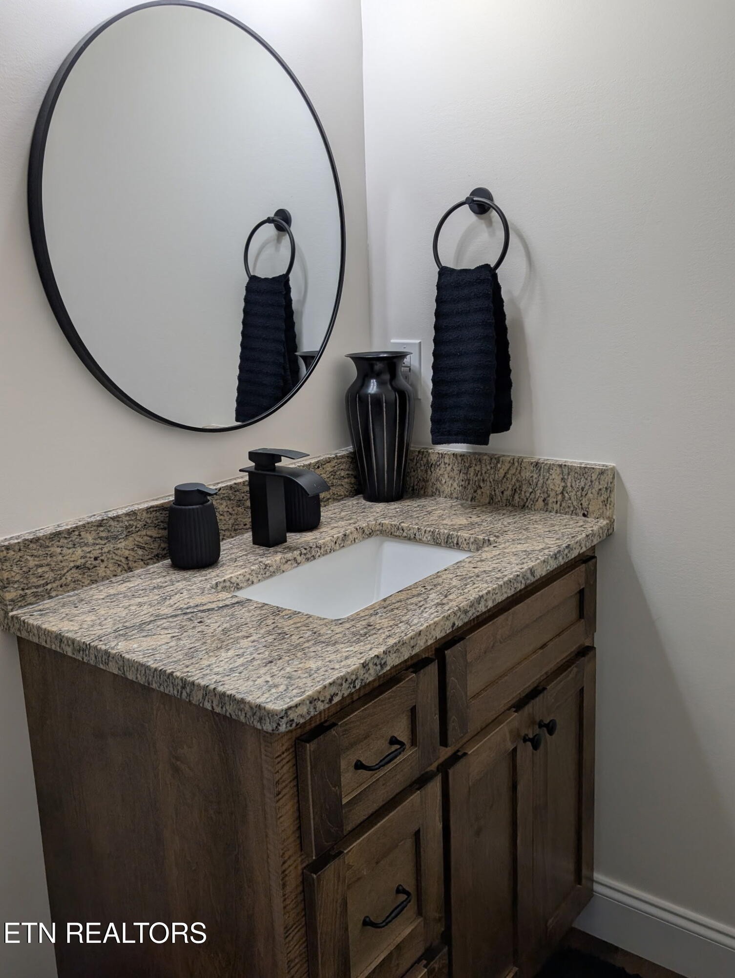 108 Shotgun Annie Road Jamestown, TN 38556 - Photo 20 of 39