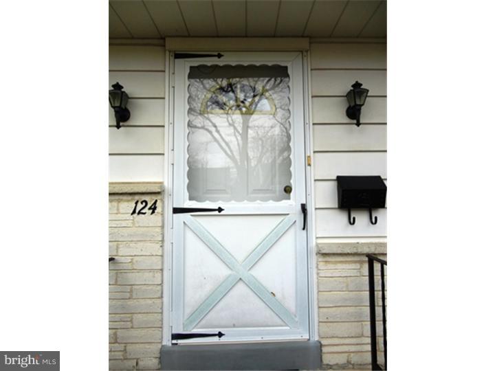 124 Keller Avenue Sinking Spring, PA 19608 - Photo 3 of 25 Exterior Front