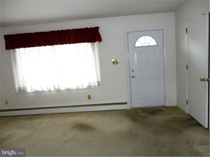 124 Keller Avenue Sinking Spring, PA 19608 - Photo 5 of 25 Living Room