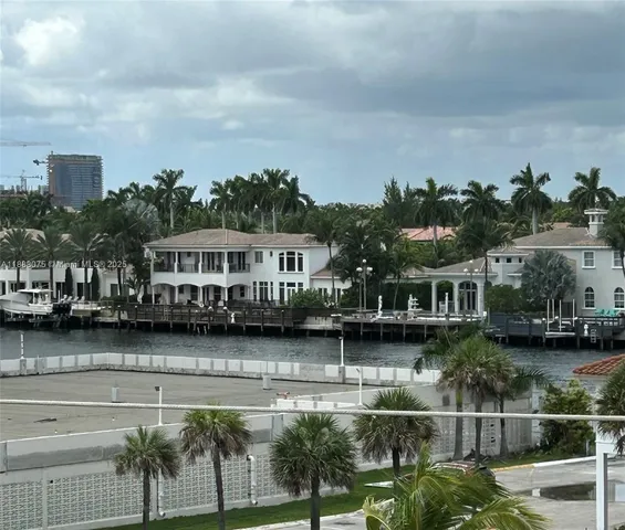 a view of a lake in front of house