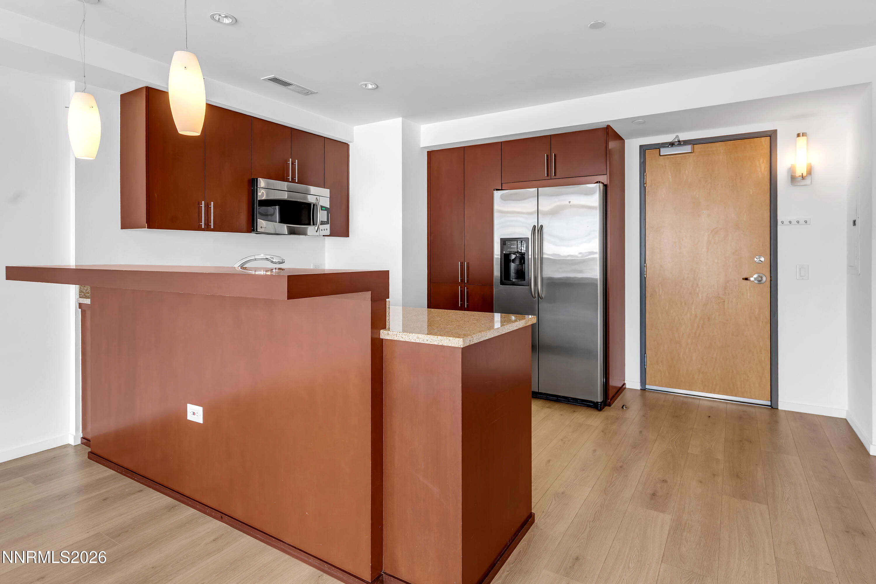 255 North Sierra Street, Unit 511 Reno, NV 89501 - Photo 9 of 37 NSierra255_511-004