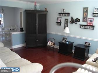 115 Ramble Road Cherry Hill, NJ 08034 - Photo 7 of 11 Living Room