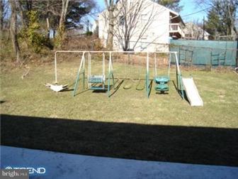 115 Ramble Road Cherry Hill, NJ 08034 - Photo 8 of 11