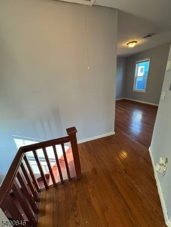 $2,550 | 209 21st Street, Irvington, NJ 07111