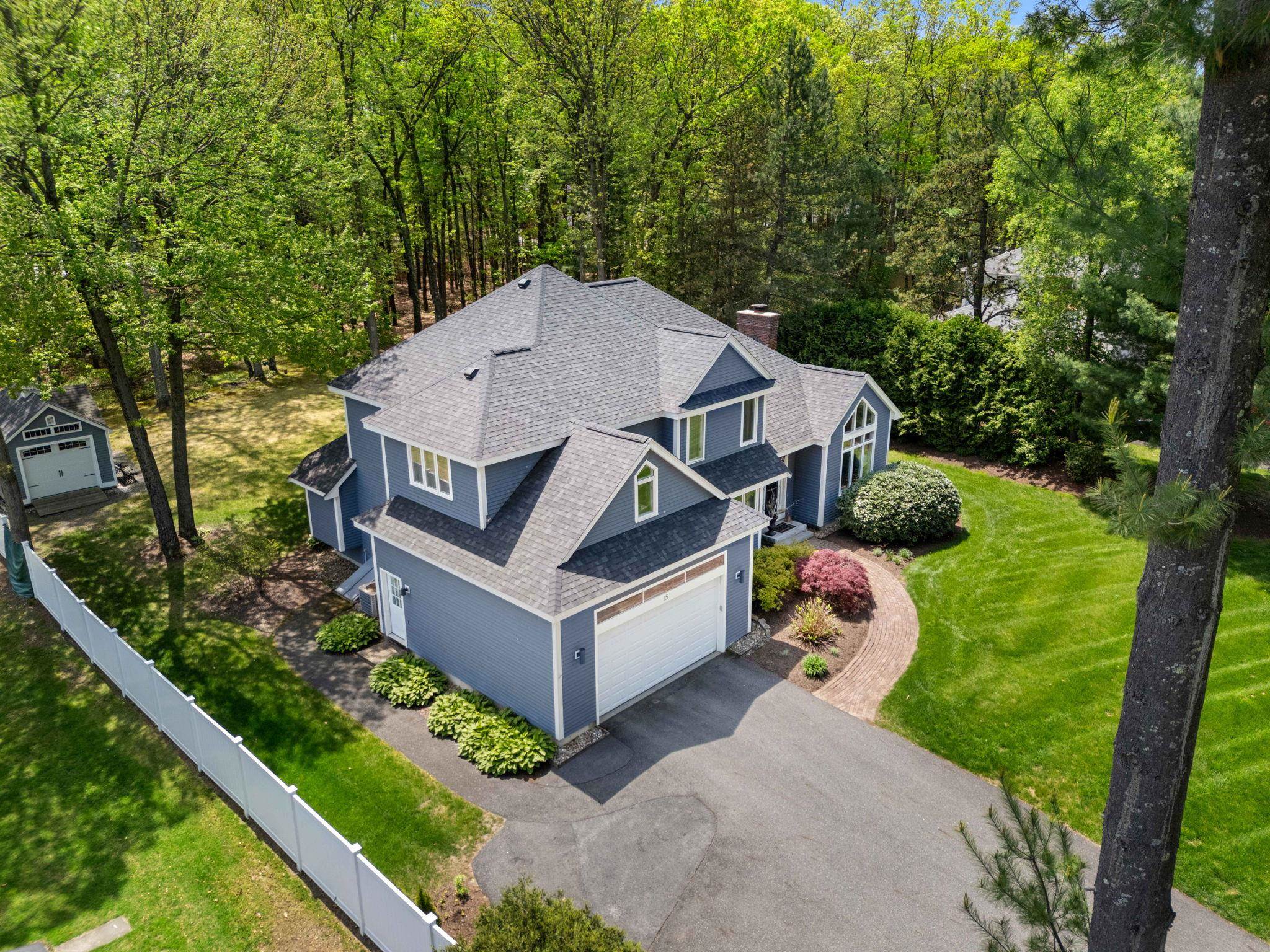 15 Fairhaven Road Nashua, NH 03060 - Photo 4 of 50