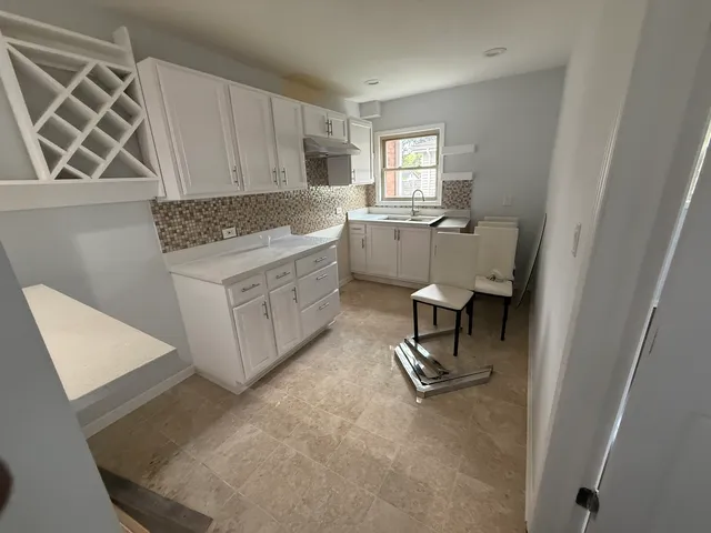 $375,000 | 242 Highland Road, Willowbrook, IL 60527