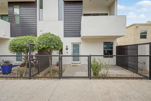 $534,900 | 325 East Coronado Road, Unit 20, Phoenix, AZ 85004