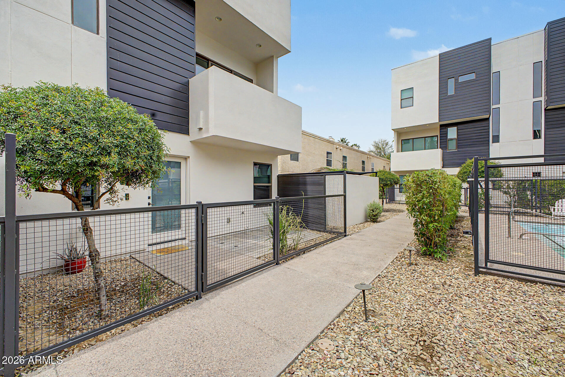 325 East Coronado Road, Unit 20 Phoenix, AZ 85004 - Photo 2 of 41 03-Coronado