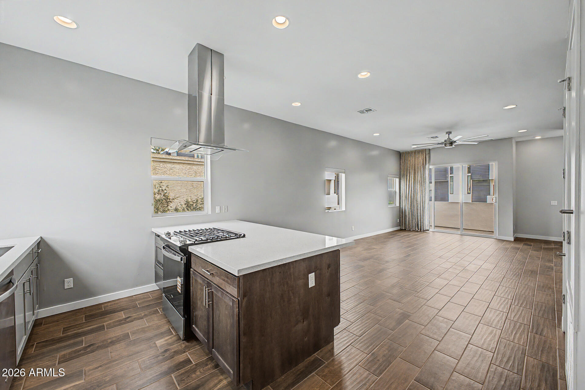 325 East Coronado Road, Unit 20 Phoenix, AZ 85004 - Photo 7 of 41 Kitchen/Dining
