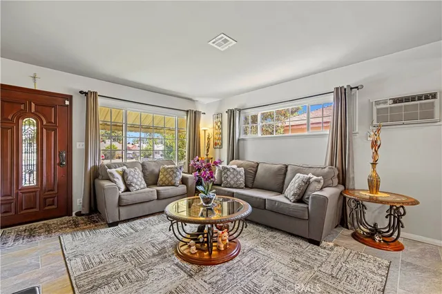 $899,990 | 7463 Mason Avenue, Winnetka, CA 91306