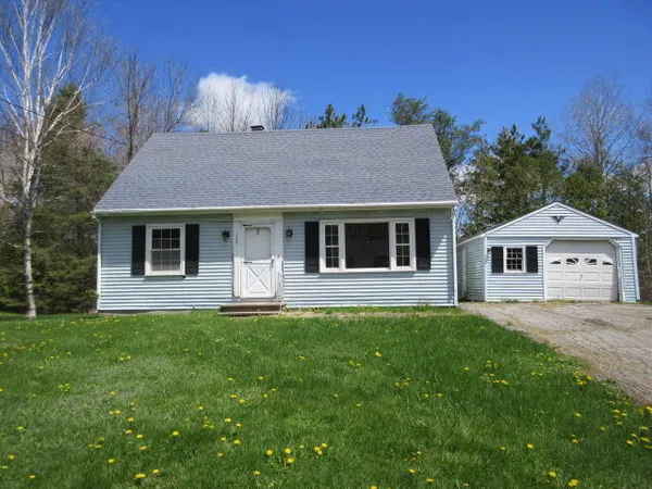 $89,900 | 155 Washington Street, Baileyville, ME 04694