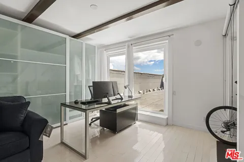 $1,150,000 | 2385 Roscomare Road, Unit F10, Los Angeles, CA 90077