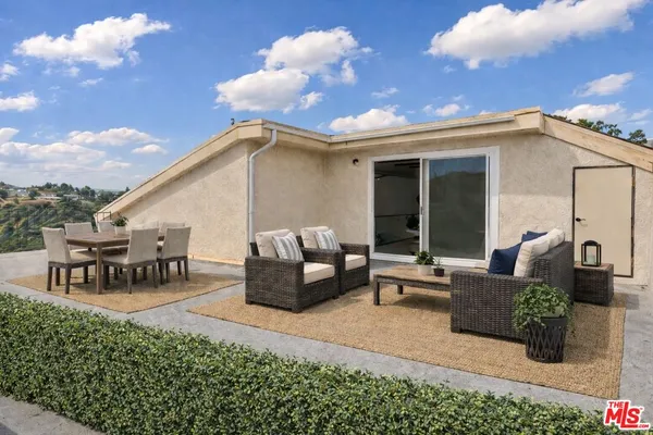 $1,210,000 | Undisclosed Address, Los Angeles, CA 90077