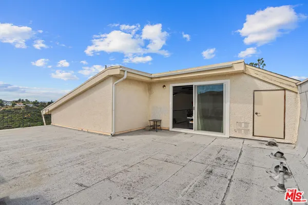 $1,210,000 | Undisclosed Address, Los Angeles, CA 90077