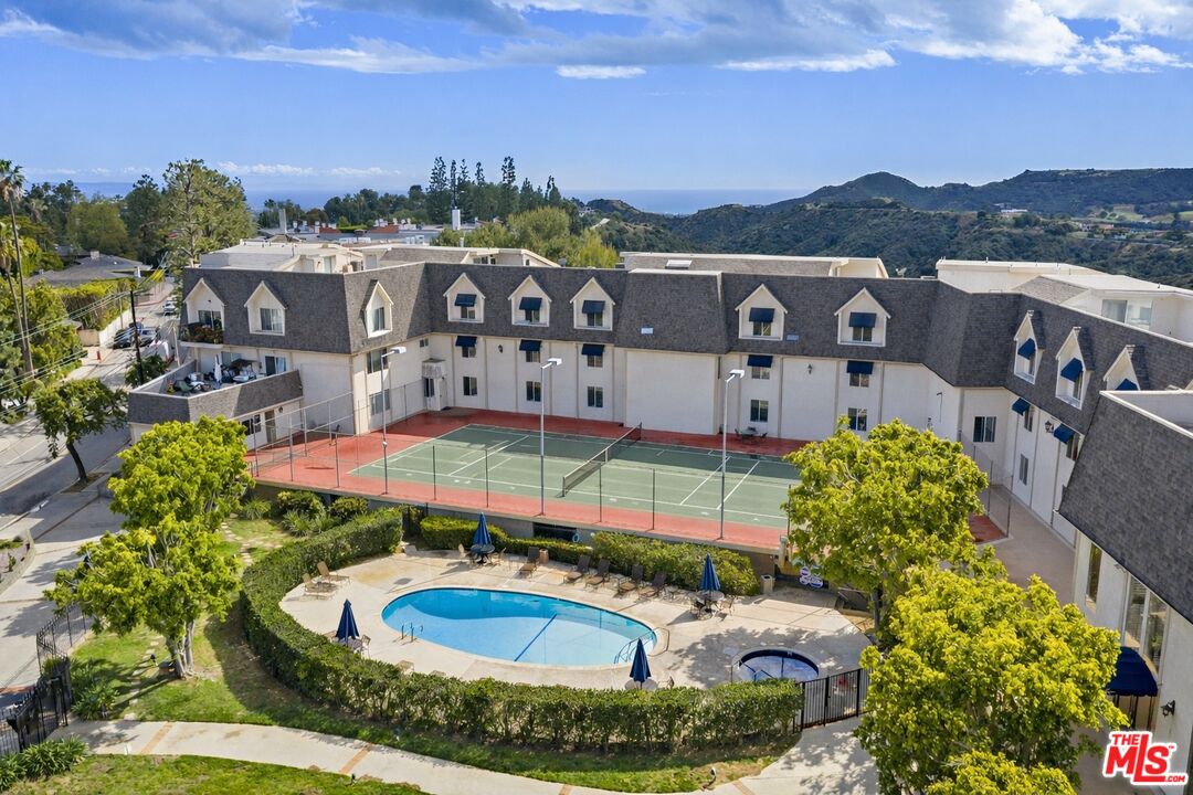 2385 Roscomare Road, Unit F10 Los Angeles, CA 90077 - Photo 2 of 35