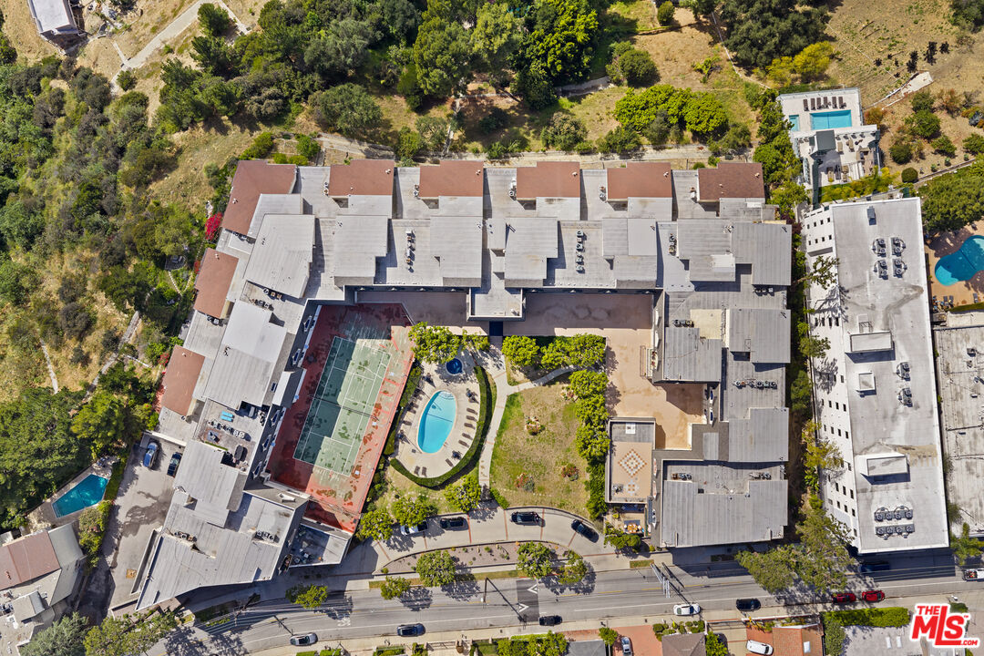 2385 Roscomare Road, Unit F10 Los Angeles, CA 90077 - Photo 26 of 35