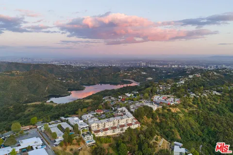 $1,150,000 | 2385 Roscomare Road, Unit F10, Los Angeles, CA 90077