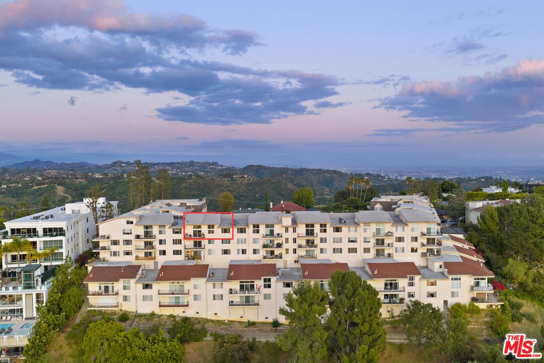 2385 Roscomare Road, Unit F10 Los Angeles, CA 90077 - Photo 30 of 35