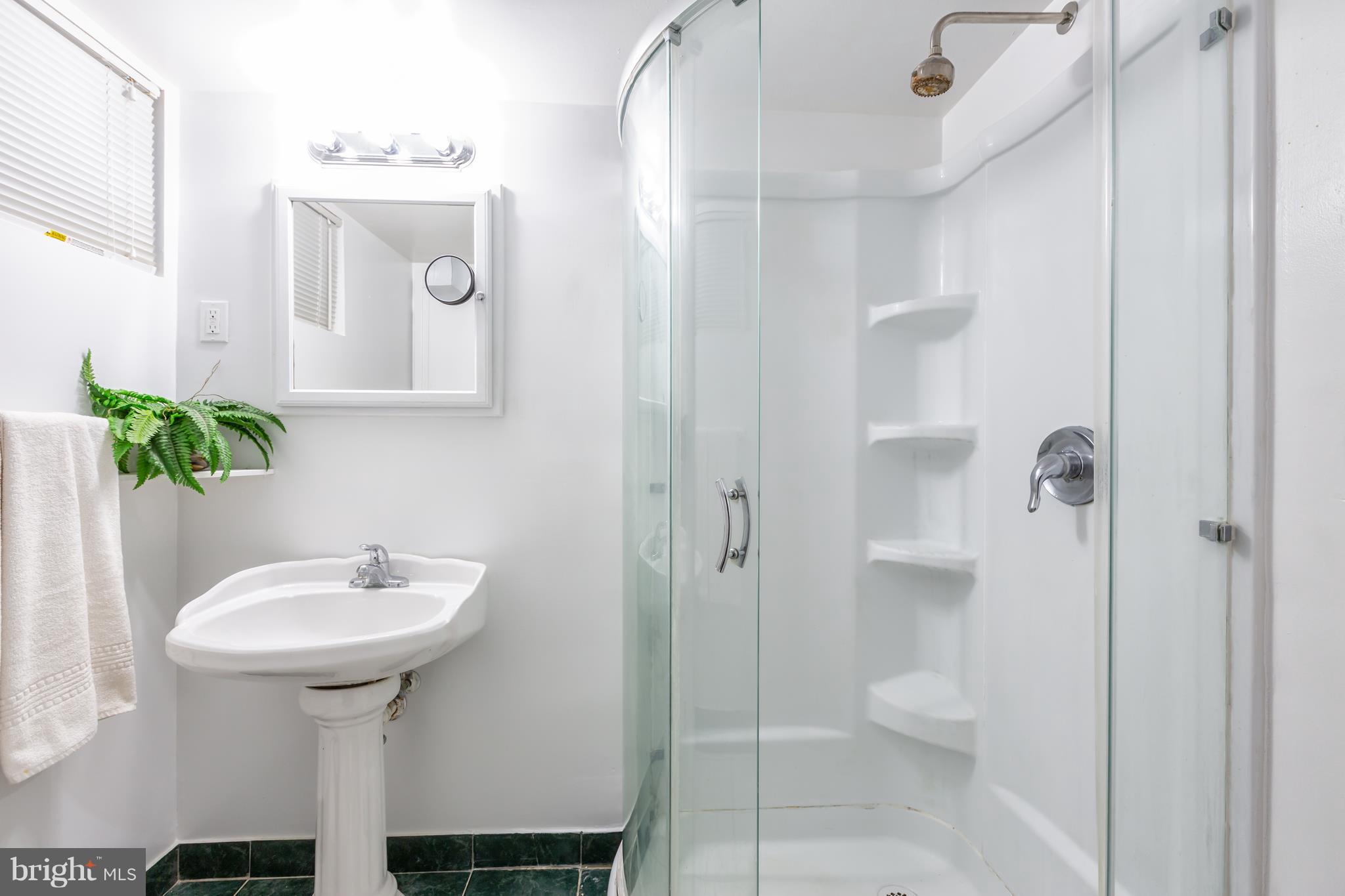5507 Greentree Road Bethesda, MD 20817 - Photo 25 of 30 Lower Level Full Bath