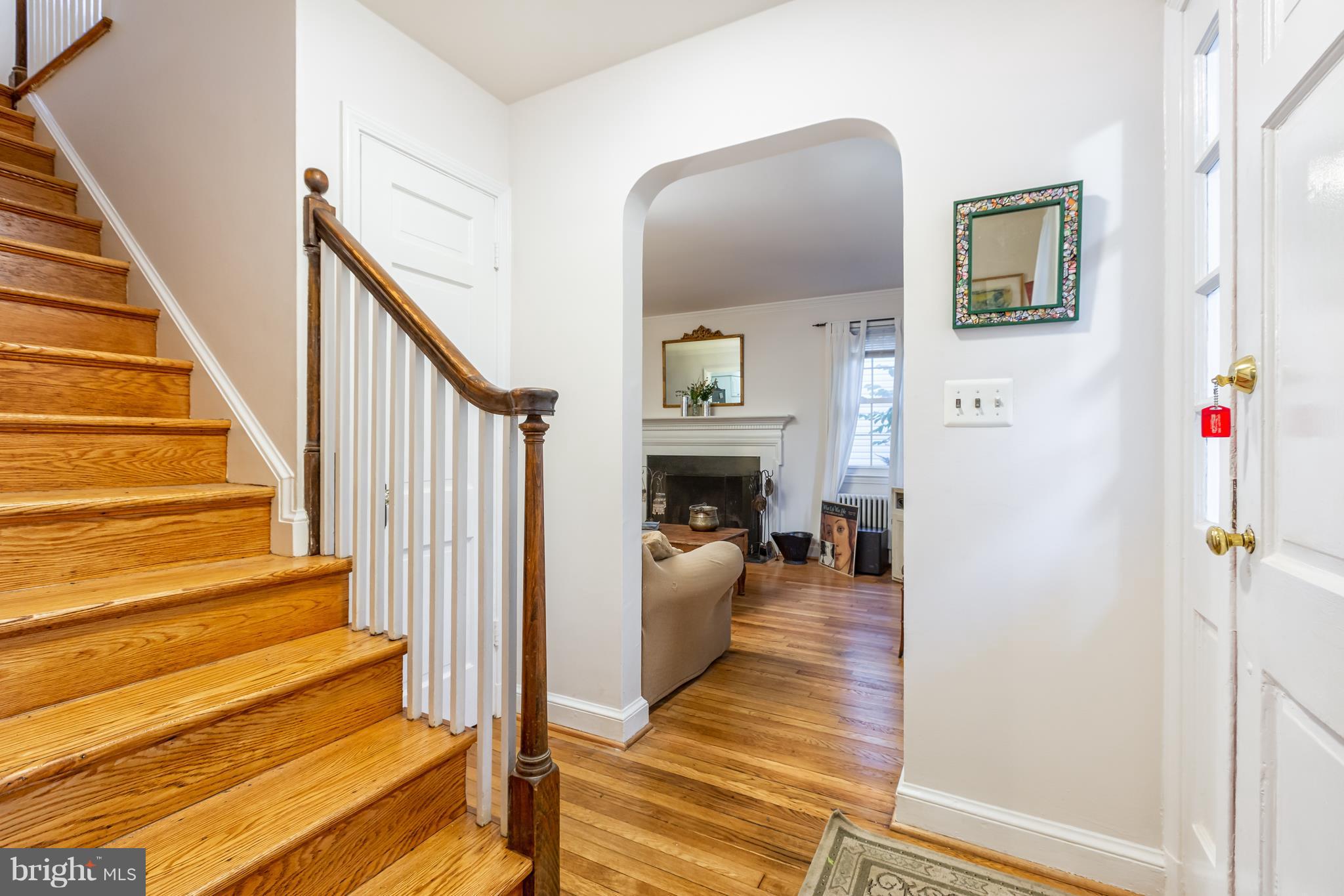 5507 Greentree Road Bethesda, MD 20817 - Photo 4 of 30 Center Hall