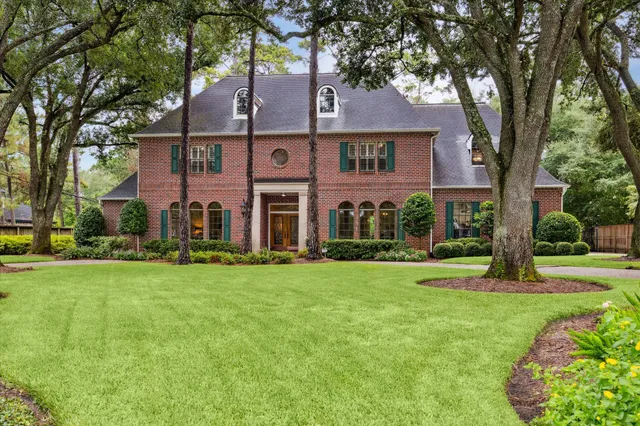 $3,400,000 | 345 Knipp Road, Bunker Hill Village, TX 77024