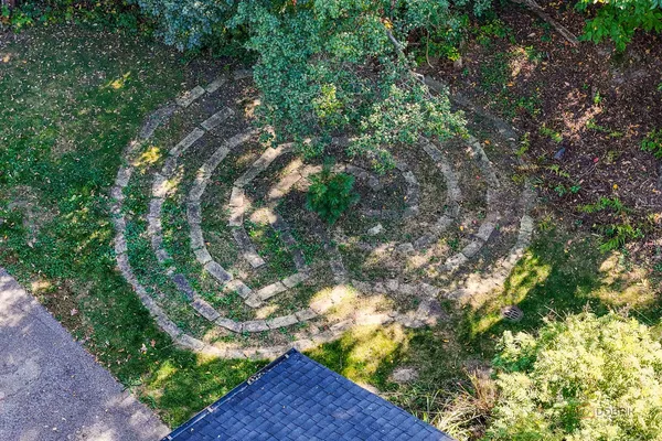 $2,550,000 | 1175 Edgewood Road, Lake Forest, IL 60045