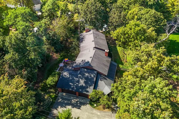 $2,550,000 | 1175 Edgewood Road, Lake Forest, IL 60045