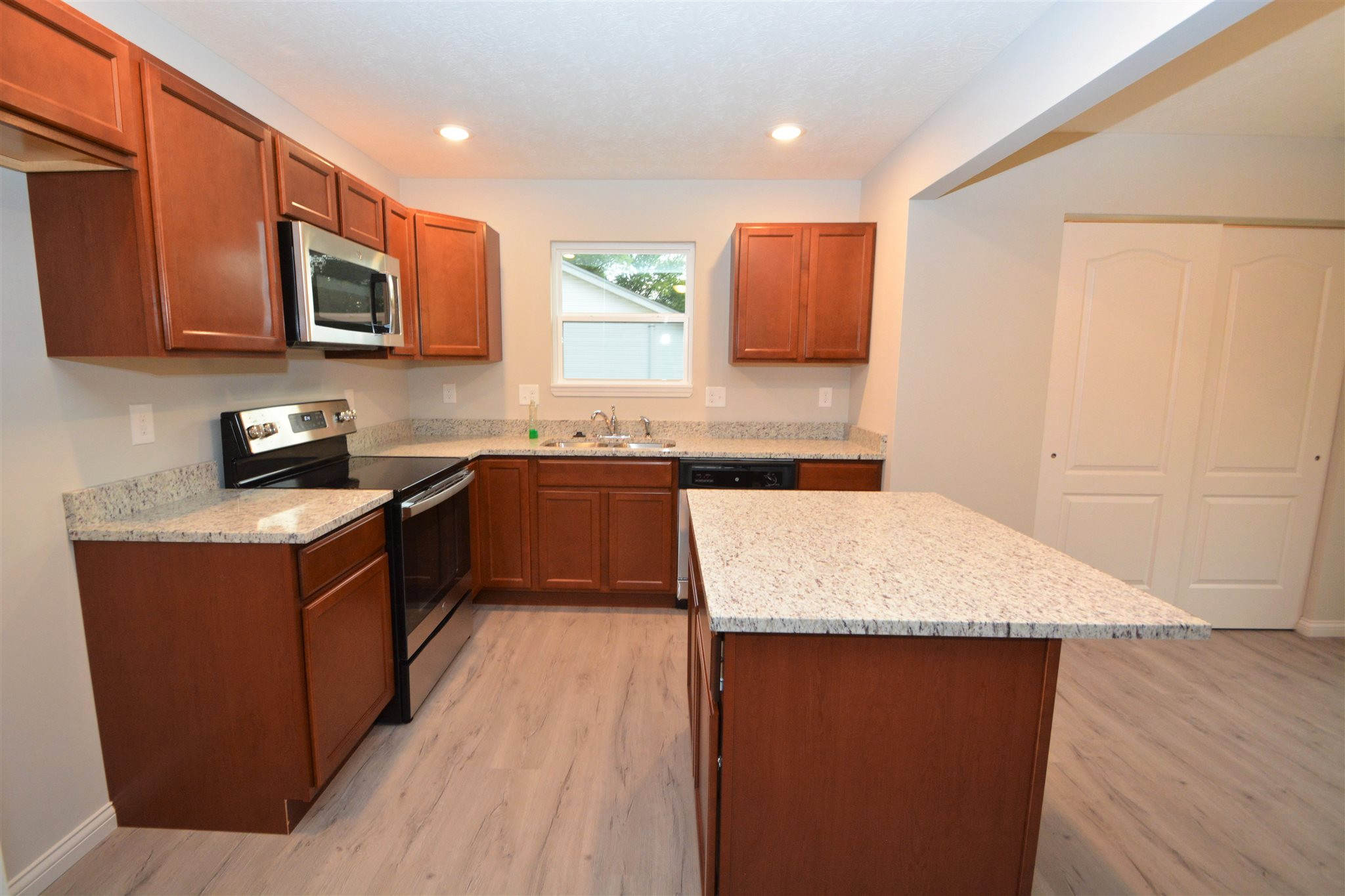 10 Old Beaver Road Walton, KY 41094 - Photo 2 of 37 Gallery Image 2