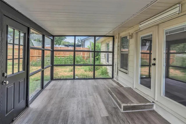 $329,650 | 704 Vine Street, Euless, TX 76040