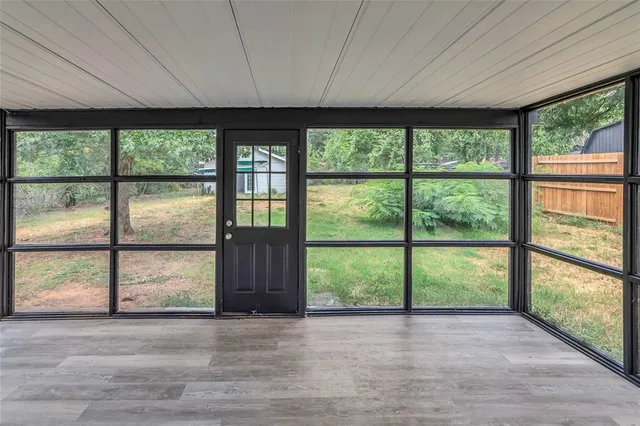 $329,650 | 704 Vine Street, Euless, TX 76040