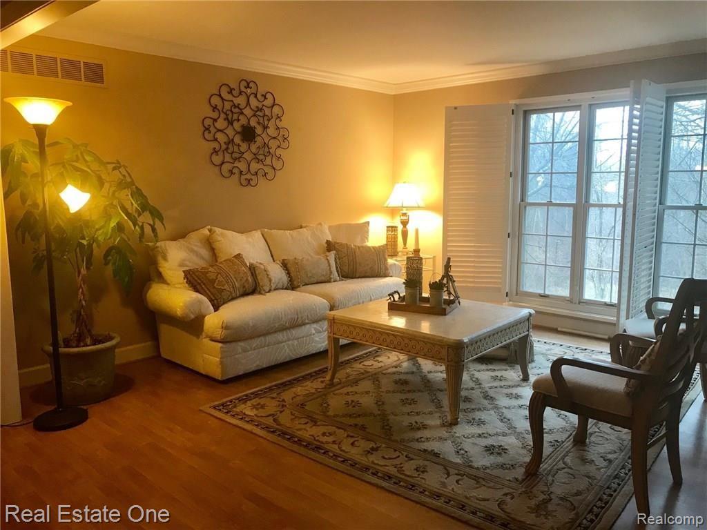 1849 Ludgate Lane Rochester Hills, MI 48309 - Photo 7 of 61
