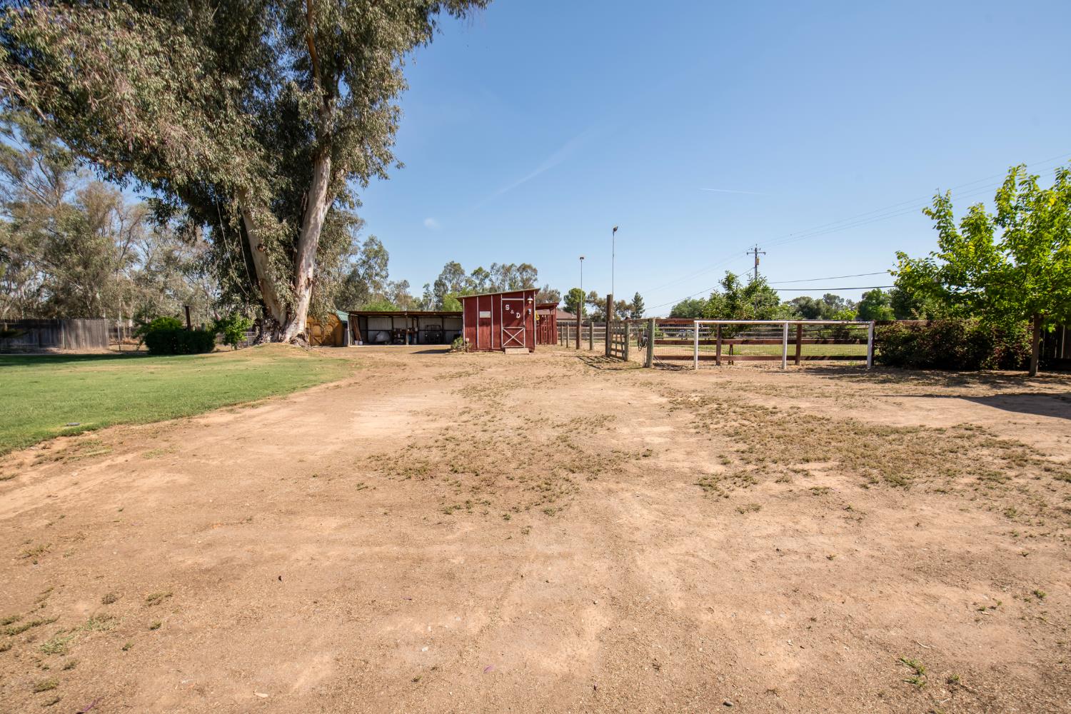 37715 Cloverleaf Avenue Madera, CA 93636 - Photo 41 of 55