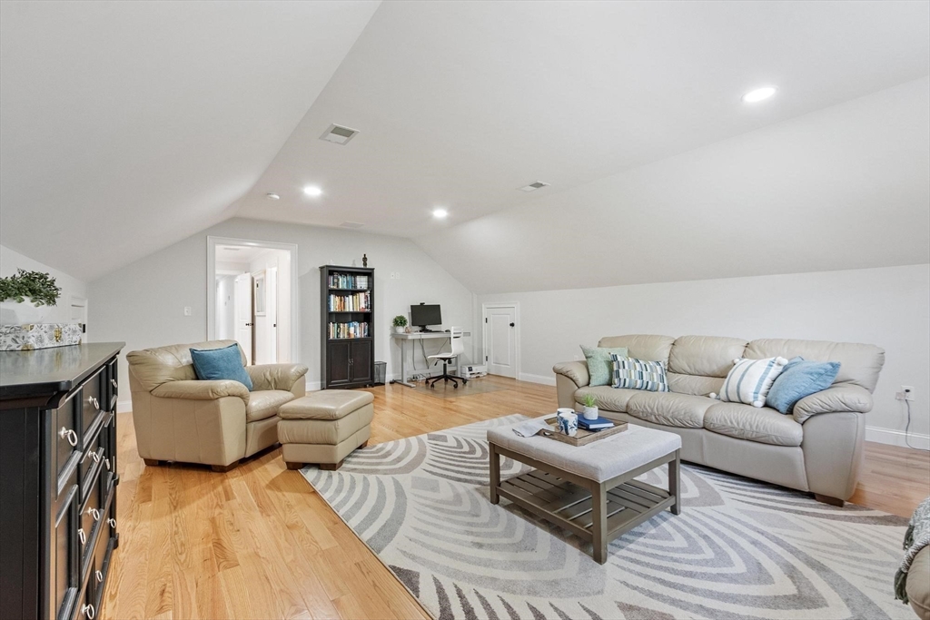 324 Old Harvard Road Boxborough, MA 01719 - Photo 26 of 42