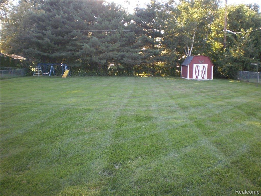 14075 Newburgh Road Livonia, MI 48150 - Photo 18 of 20 over 1/2 acre lot