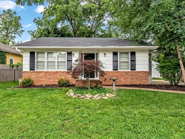 $245,000 | 404 East Hale Street, Spring Hill, KS 66083