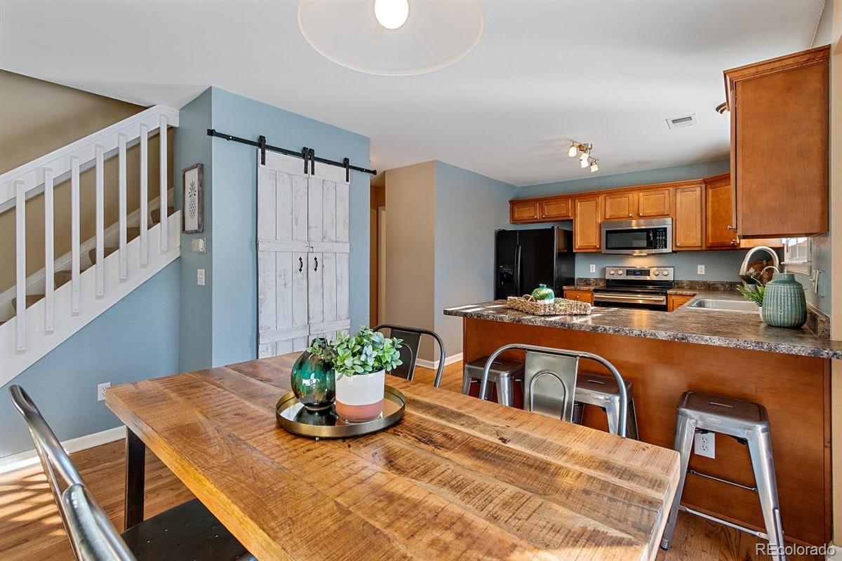 9653 South Castle Ridge Circle Highlands Ranch, CO 80129 - Photo 10 of 26