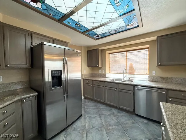 $3,290 | 2404 Twin Flower Circle, Las Vegas, NV 89134