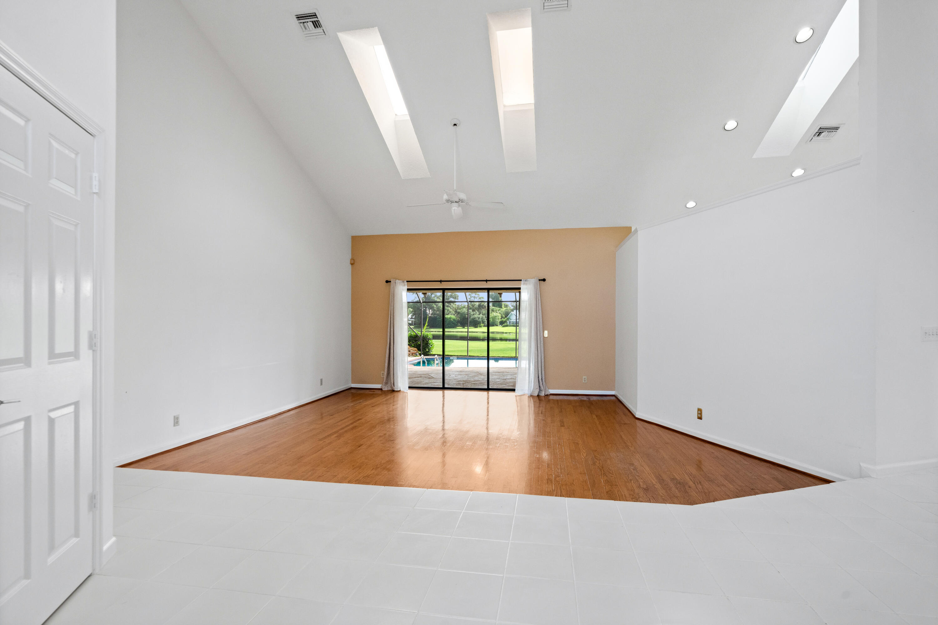 6606 Wood Lake Road Jupiter, FL 33458 - Photo 10 of 53 DSC08001
