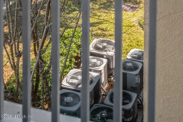 $189,900 | 7801 Point Meadows Drive, Unit 2302, Jacksonville, FL 32256