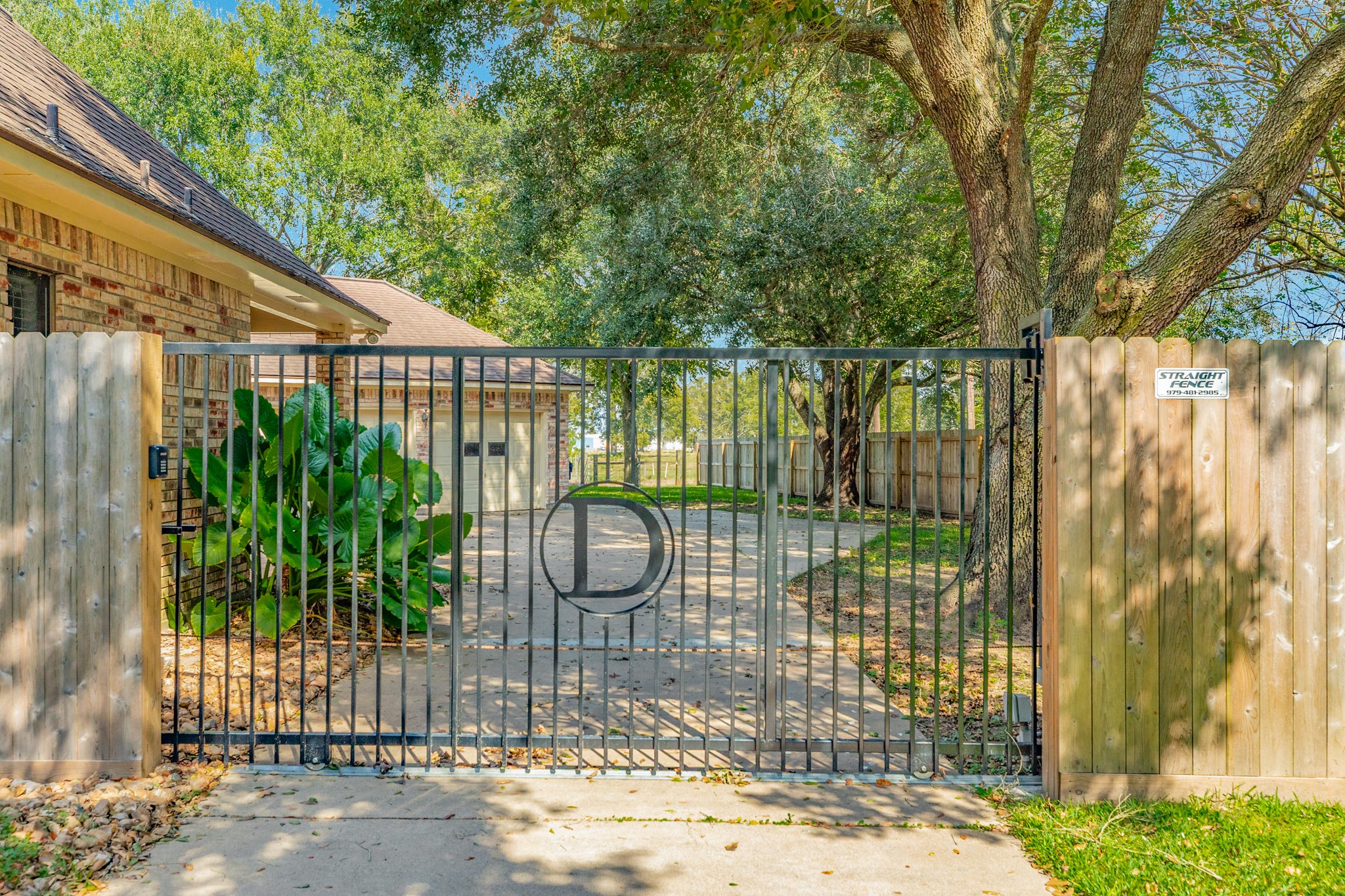 1600 Azalea Street Sweeny, TX 77480 - Photo 5 of 42 a view of a wrought iron fences in front of house