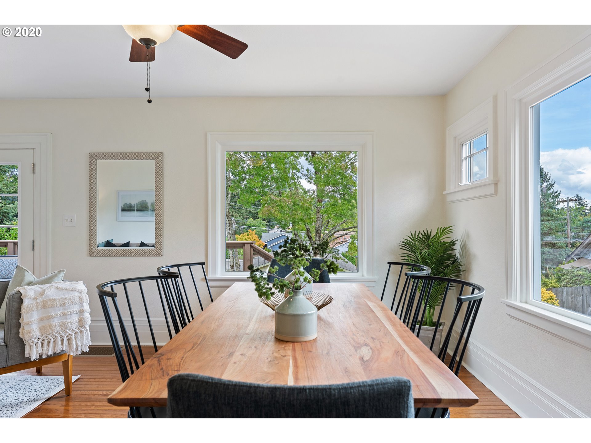 1611 Southwest Freeman Street Portland, OR 97219 - Photo 8 of 32 Gallery Image 8