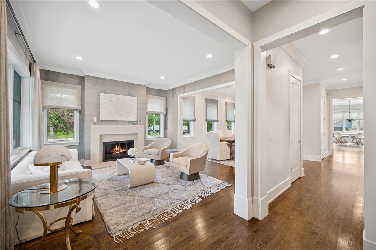 1004 Oak Street Winnetka, IL 60093 - Photo 6 of 51 a living room with furniture and a fireplace