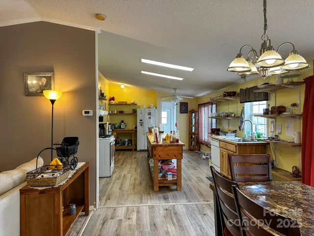 $250,000 | 14 Westfield Trace, Franklin, NC 28734