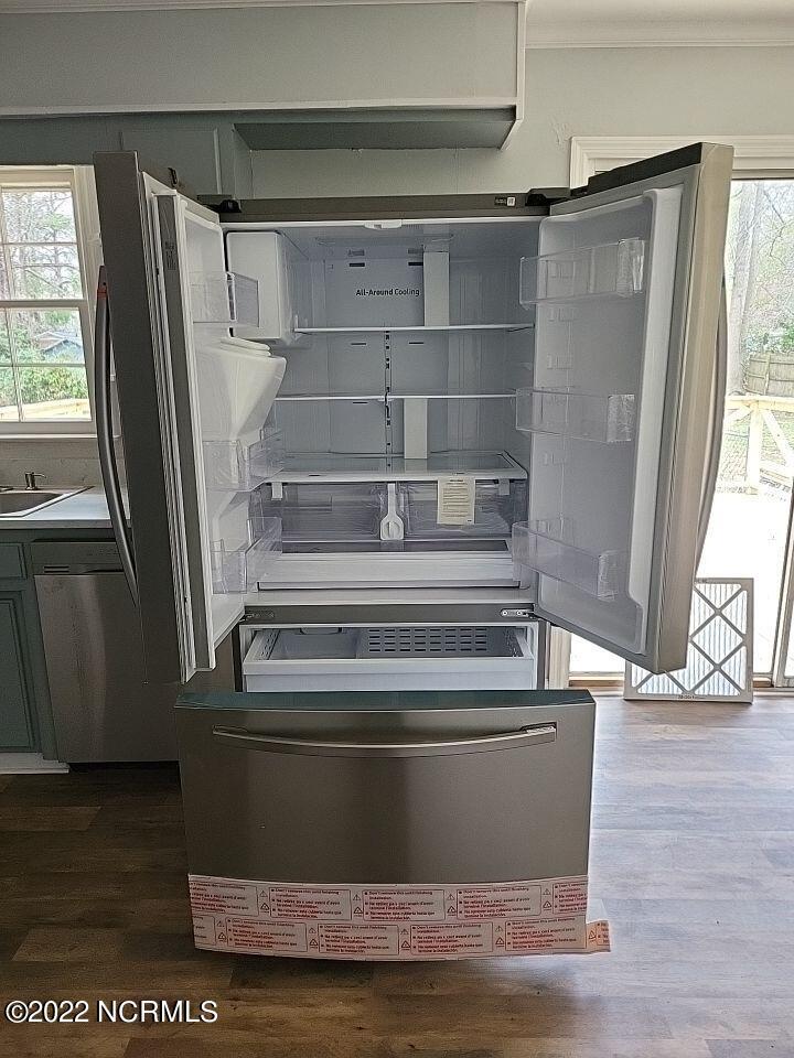 216 Gibbs Road New Bern, NC 28560 - Photo 16 of 35 refrigerator
