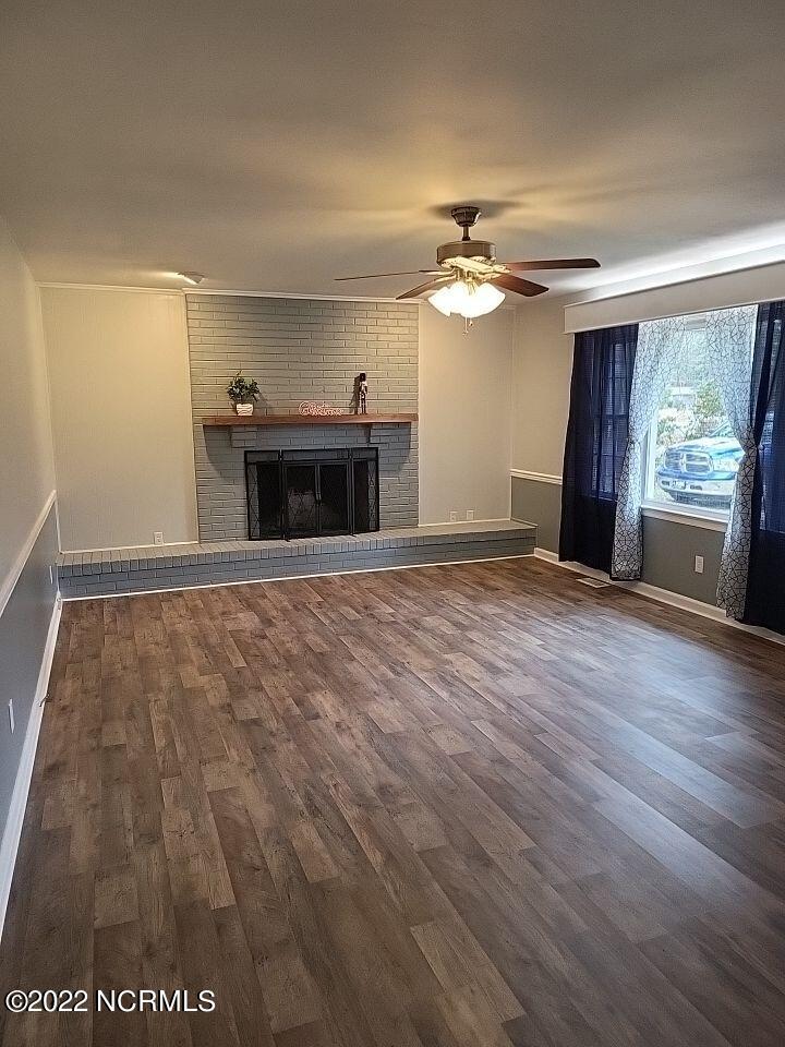 216 Gibbs Road New Bern, NC 28560 - Photo 24 of 35 living room